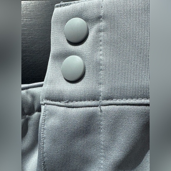 NIKE Women’s Gray Softball Pants Slim Fit NWT - Picture 9 of 10
